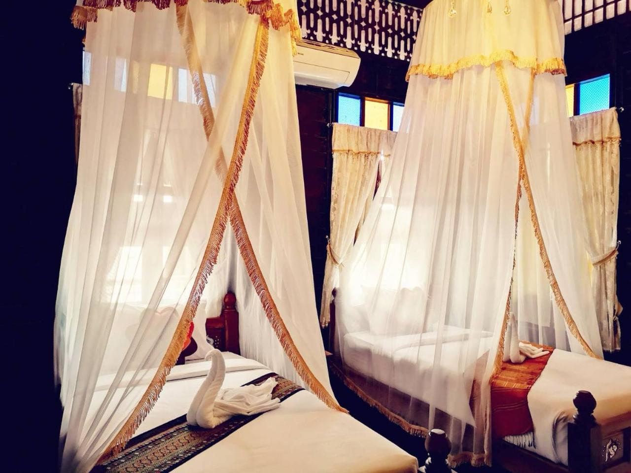 Baan Sithepaban Guesthouse Phitsanulok Bagian luar foto