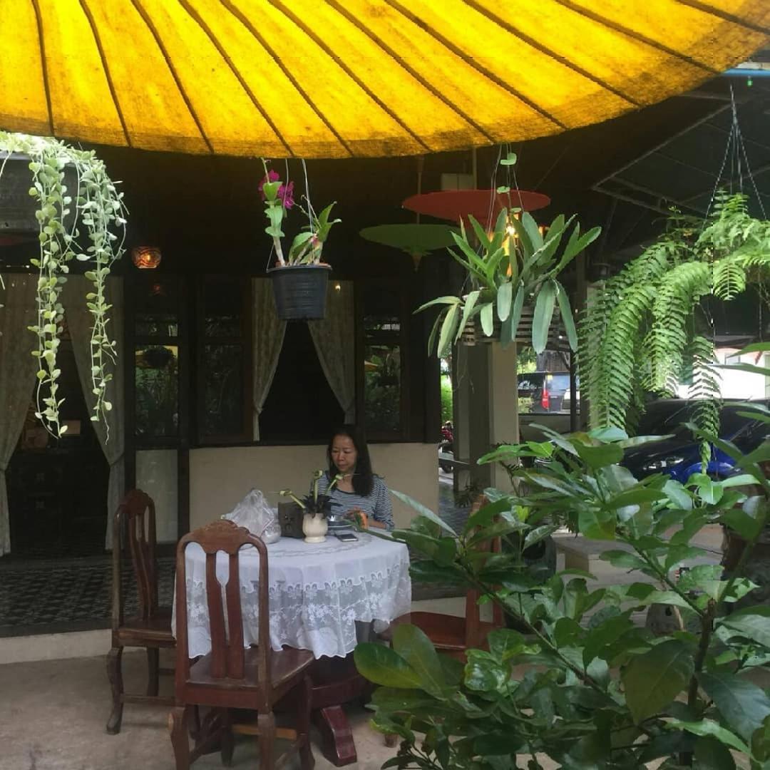 Baan Sithepaban Guesthouse Phitsanulok Bagian luar foto