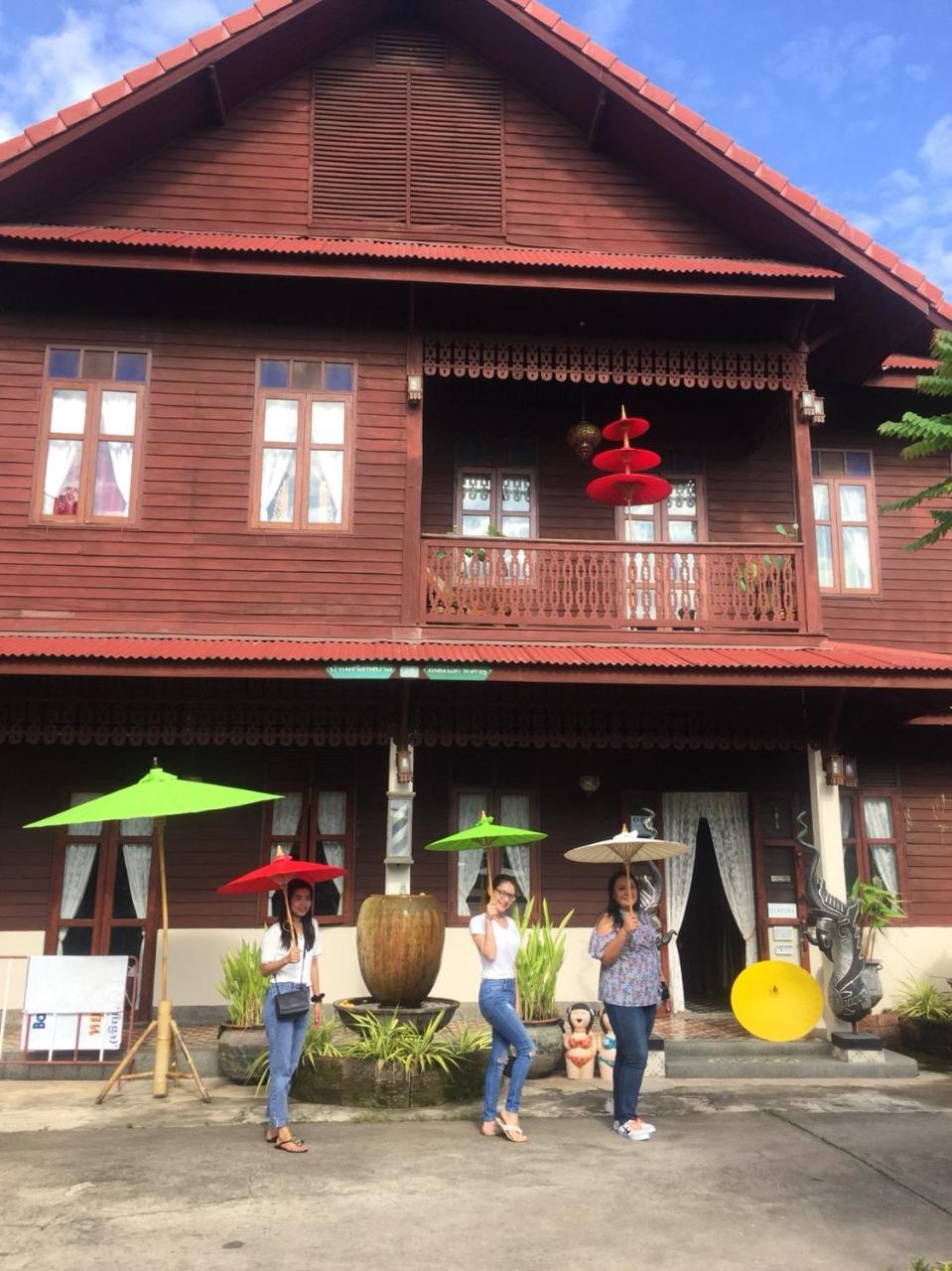 Baan Sithepaban Guesthouse Phitsanulok Bagian luar foto