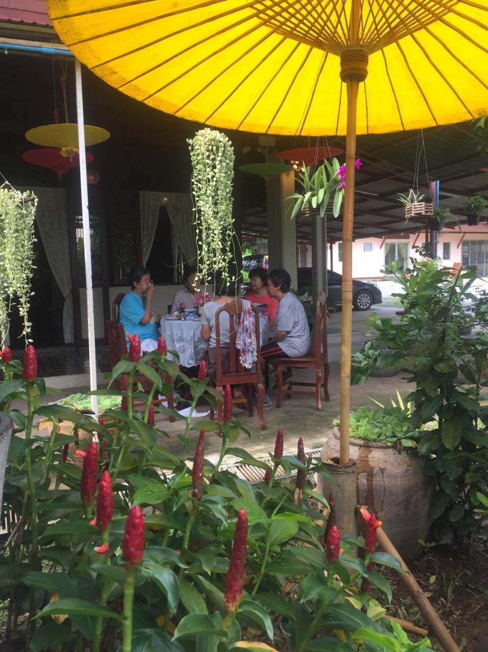 Baan Sithepaban Guesthouse Phitsanulok Bagian luar foto