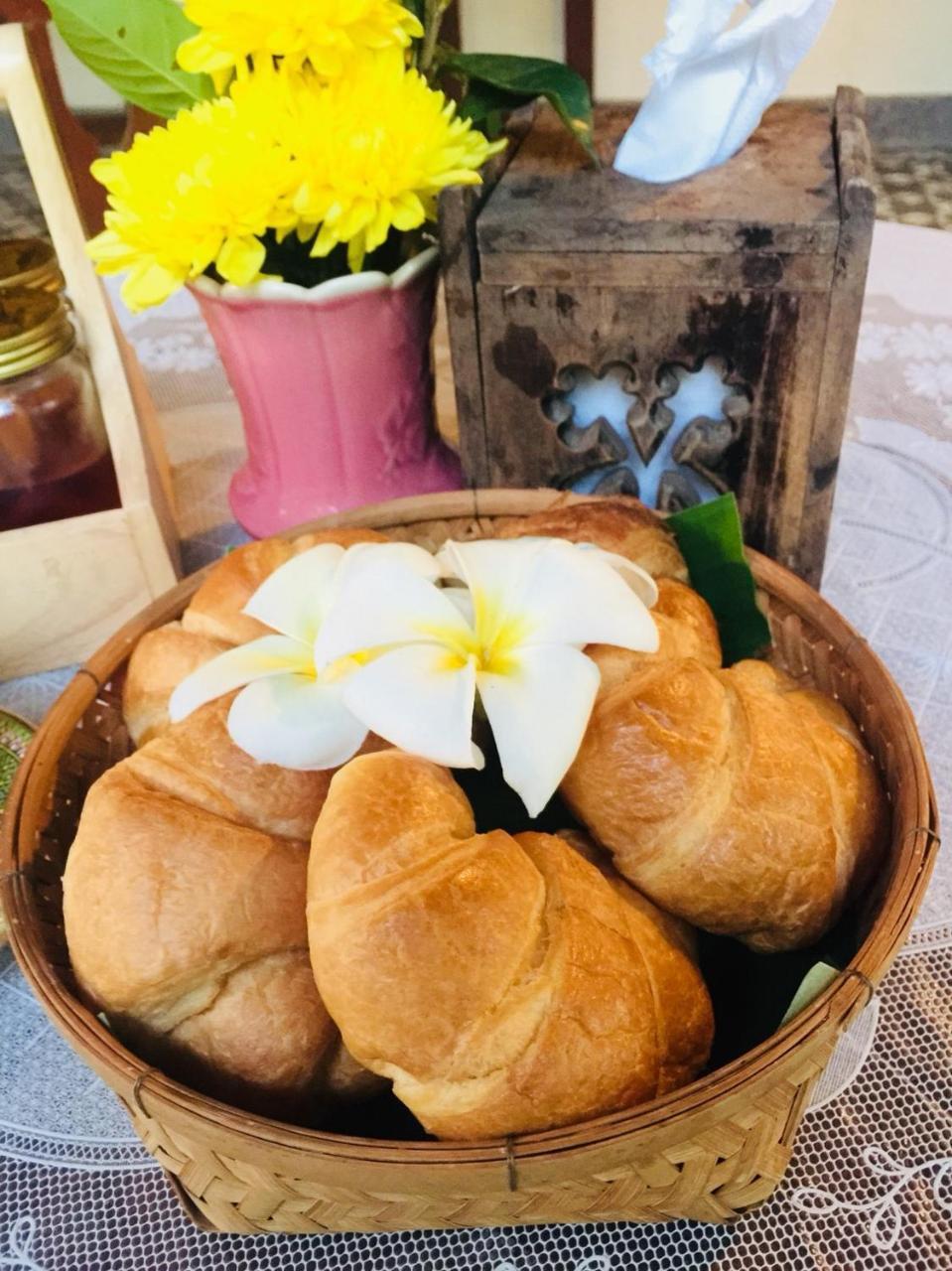 Baan Sithepaban Guesthouse Phitsanulok Bagian luar foto